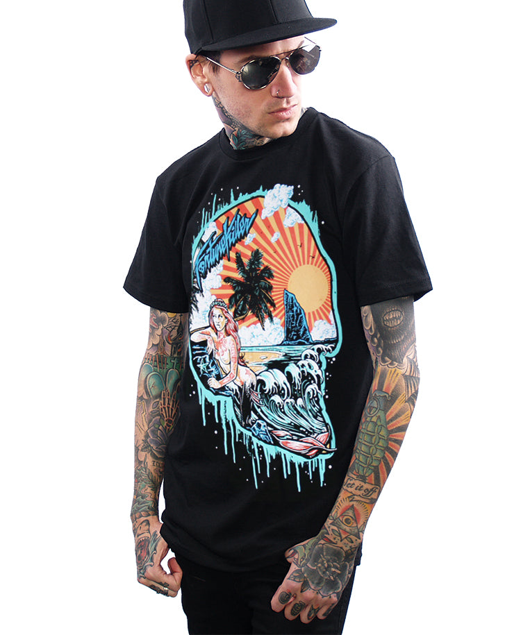 model wearing fortune killer paradise skull shirt