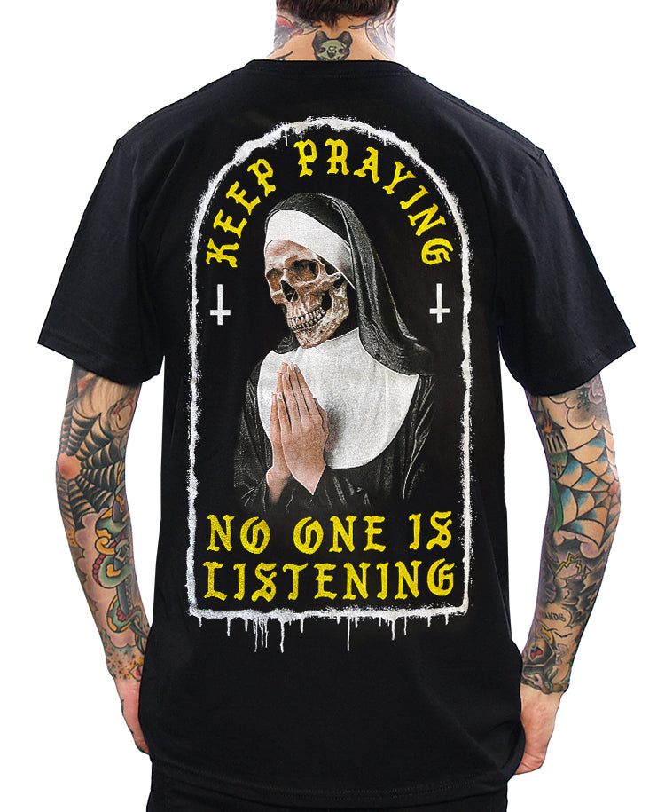 KEEP PRAYING T-SHIRT